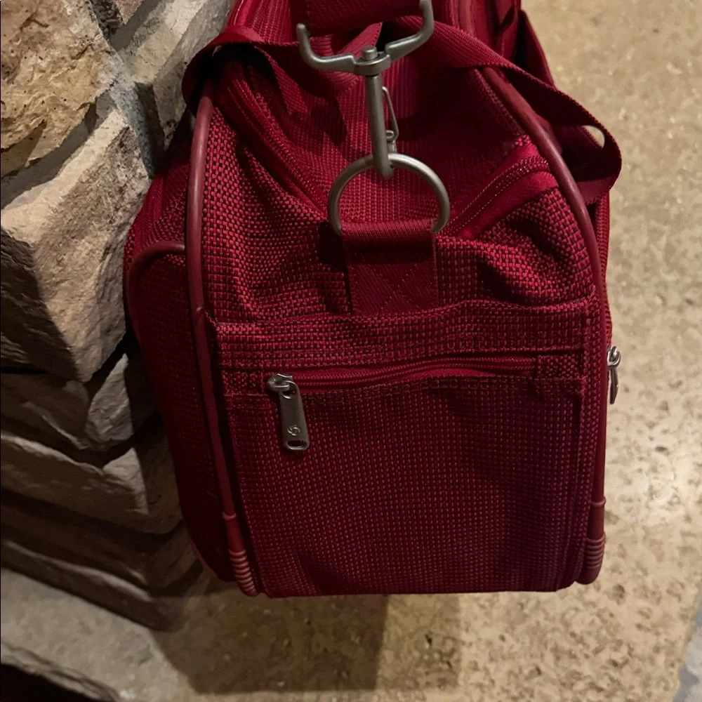 Samsonite Burgundy Carry On Bag Shoulder Strap & Trolley Sleeve